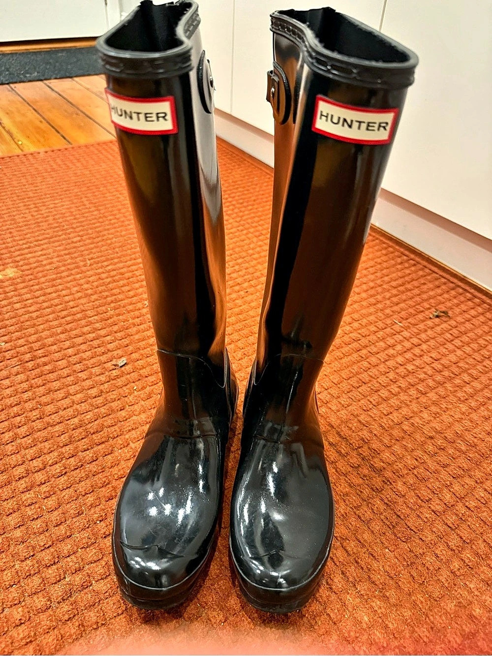 Hunter Original Tall Gloss Rain Boots Black US 7 / EU 38